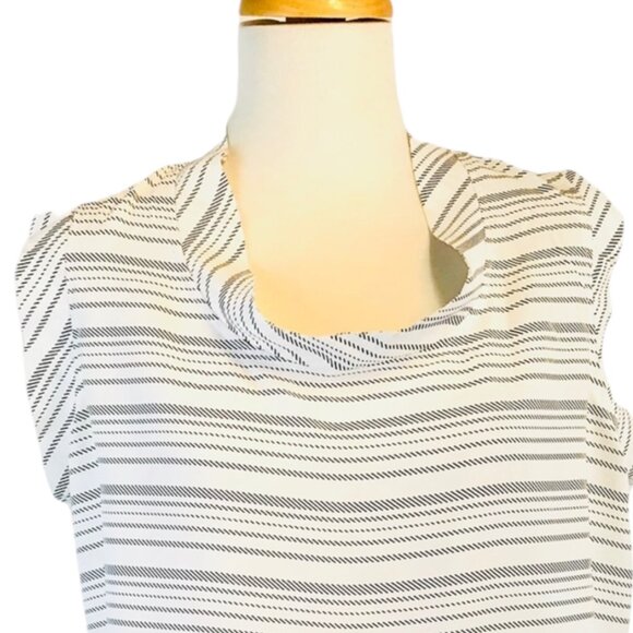Cabi Womens Striped Sleeveless Top Size S White & Black - Picture 10 of 10
